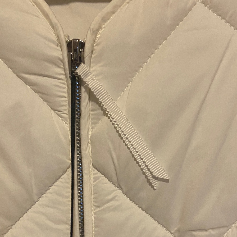 Truth White Quilted Vest Size Medium - Picture 5 of 6